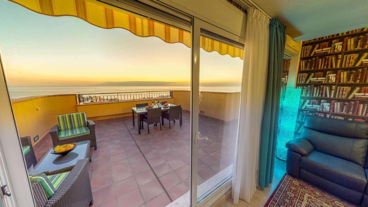 Casa Tres Vistas Luxury Apartment With Stunning Views To The Ocean Puerto de Santiago  Exterior foto